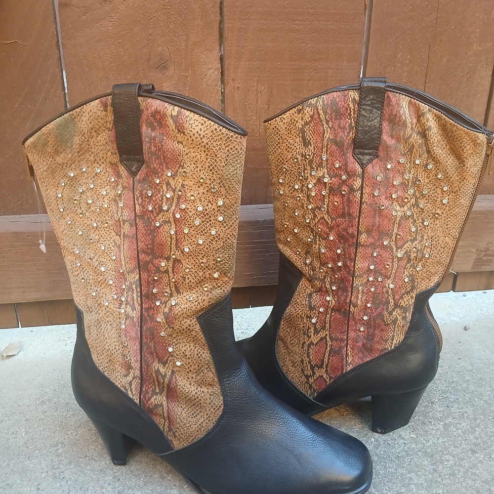 Vintage Ros Hammersom Rhinestone Snakeskin Inlay Leather Boots - Size 8WW